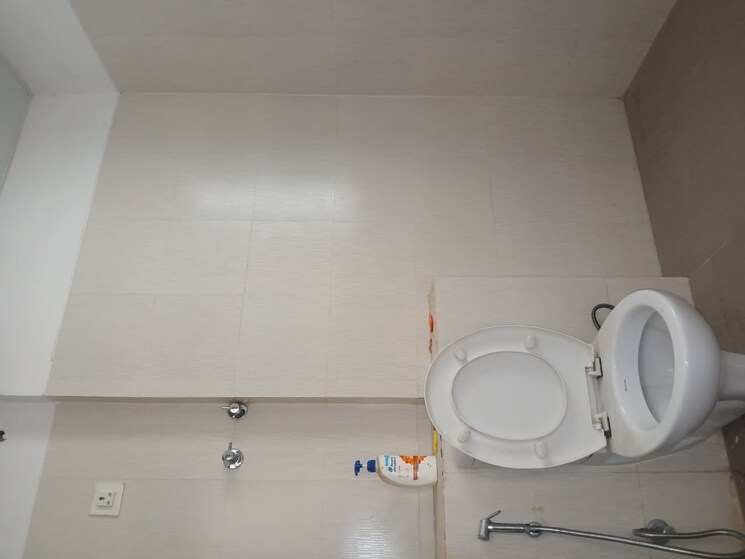 Bathroom, indiabulls-centrum-park 4 Bedroom 5100 Sq.Ft. Penthouse In Sector 103 Gurgaon 9384238