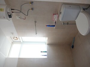 Master Bedroom in 4 BHK Penthouse at Indiabulls Centrum Park, Sector 103 – for Rent