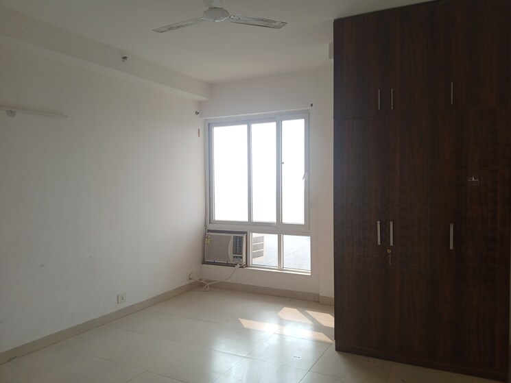 Room, indiabulls-centrum-park 4 Bedroom 5100 Sq.Ft. Penthouse In Sector 103 Gurgaon 9384238