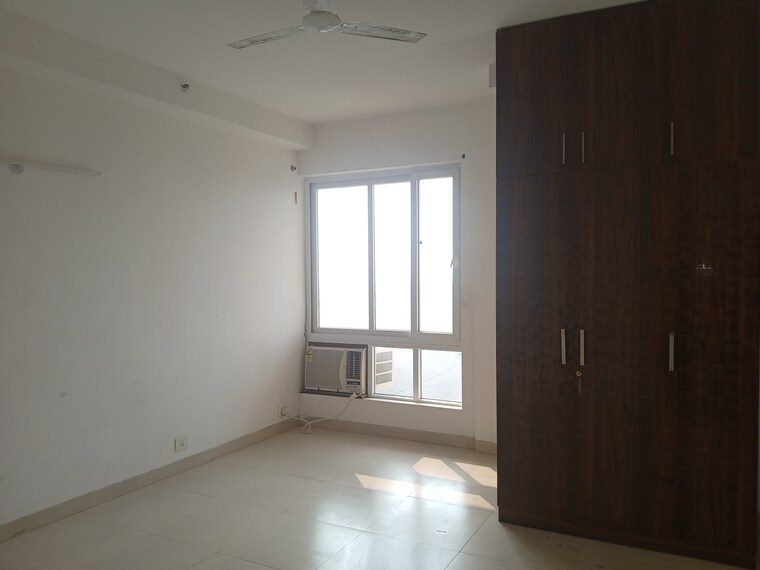 Room, indiabulls-centrum-park 4 Bedroom 5100 Sq.Ft. Penthouse In Sector 103 Gurgaon 9384238