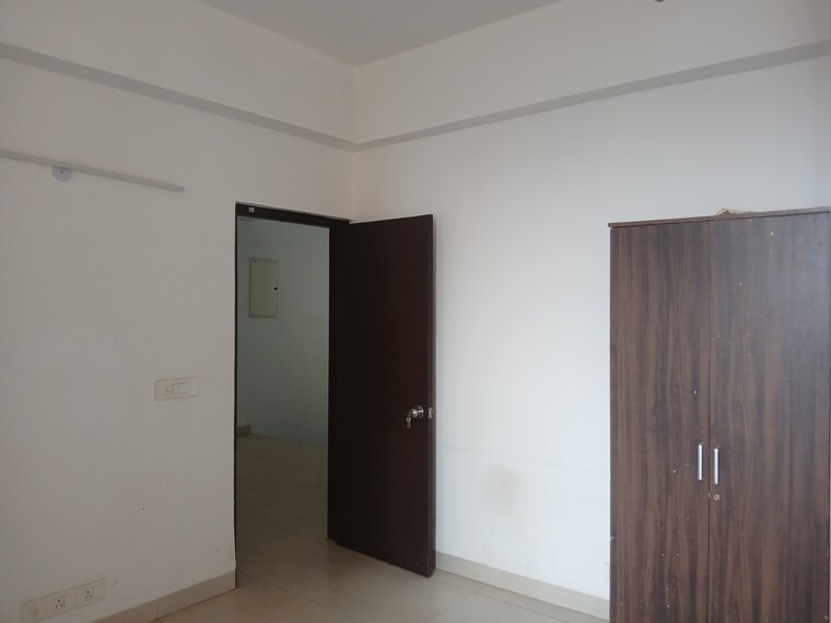 Room, indiabulls-centrum-park 4 Bedroom 5100 Sq.Ft. Penthouse In Sector 103 Gurgaon 9384238