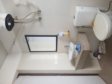 Bathroom in 4 BHK Penthouse at Indiabulls Centrum Park, Sector 103 – for Rent