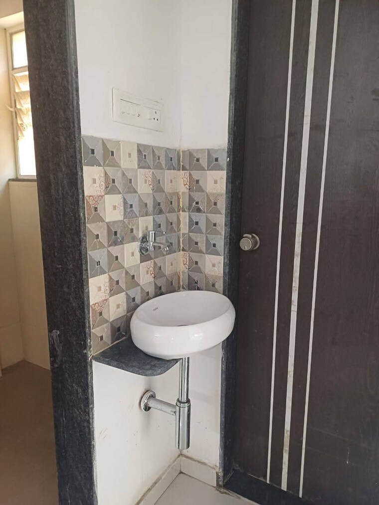 Bathroom, jalaram-plaza 1 Bedroom 620 Sq.Ft. Apartment In Kharadi Pune 9384272