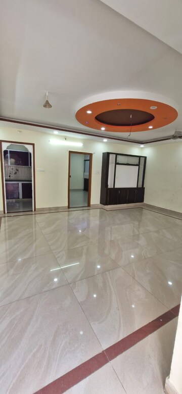 Room in 1 BHK Builder Floor at Kondapur – for Rent