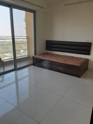 Furnished Amenities in 1 BHK Apartment at Amanora Adreno Towers, Hadapsar – for Rent