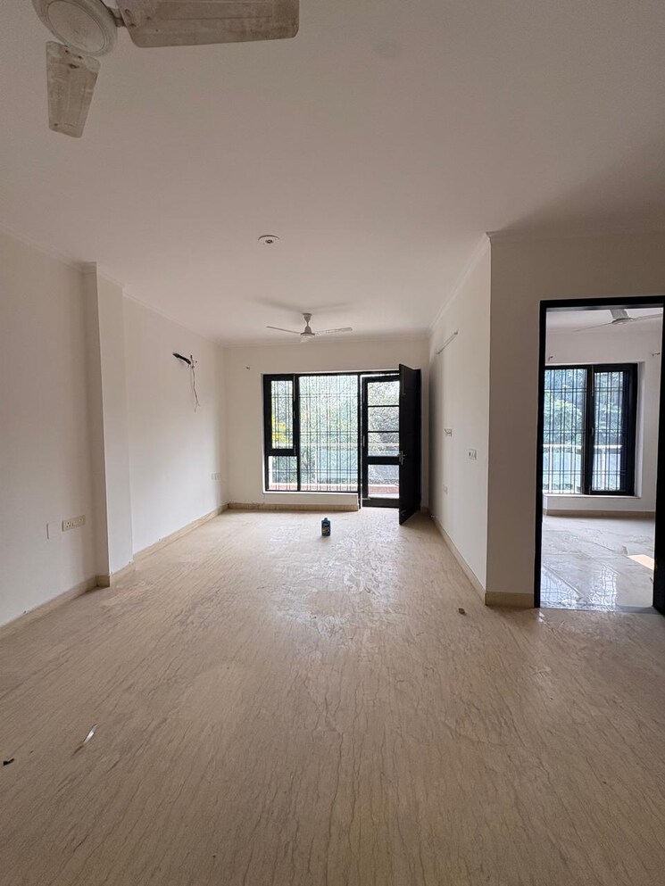 Room, sector 46 2 Bedroom 1458 Sq.Ft. Builder Floor In Sector 46 Gurgaon 9384279