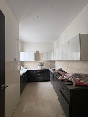 Kitchen in 2 BHK Builder Floor at Sector 46 – for Rent