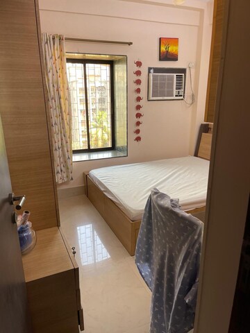 Room in 2 BHK Apartment at Shantivan CHS Andheri, Andheri West – for Rent