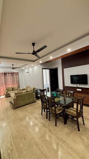 Living Room in 3 BHK Builder Floor at Sector 18 – for Rent