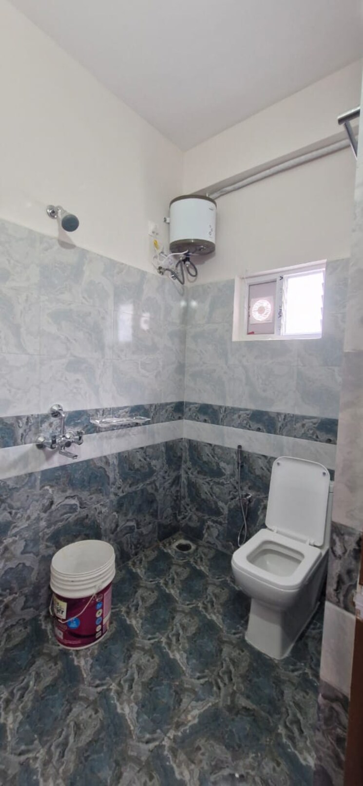 Bathroom, kondapur 3 Bedroom 2000 Sq.Ft. Builder Floor In Kondapur Hyderabad 9384353