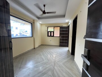2.5 BHK Apartment For Rent in Navbharat Apartments, Paschim Vihar