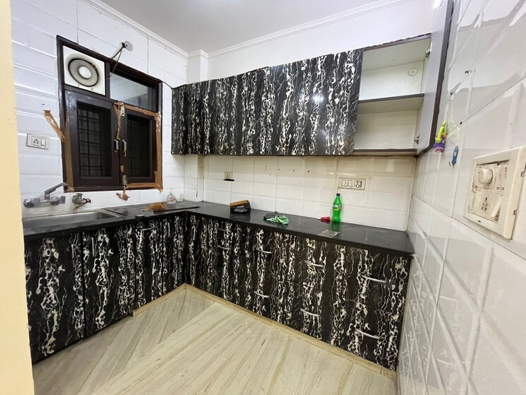 Kitchen, navbharat-apartments 2.5 Bedroom 1000 Sq.Ft. Apartment In Paschim Vihar Delhi 9384356