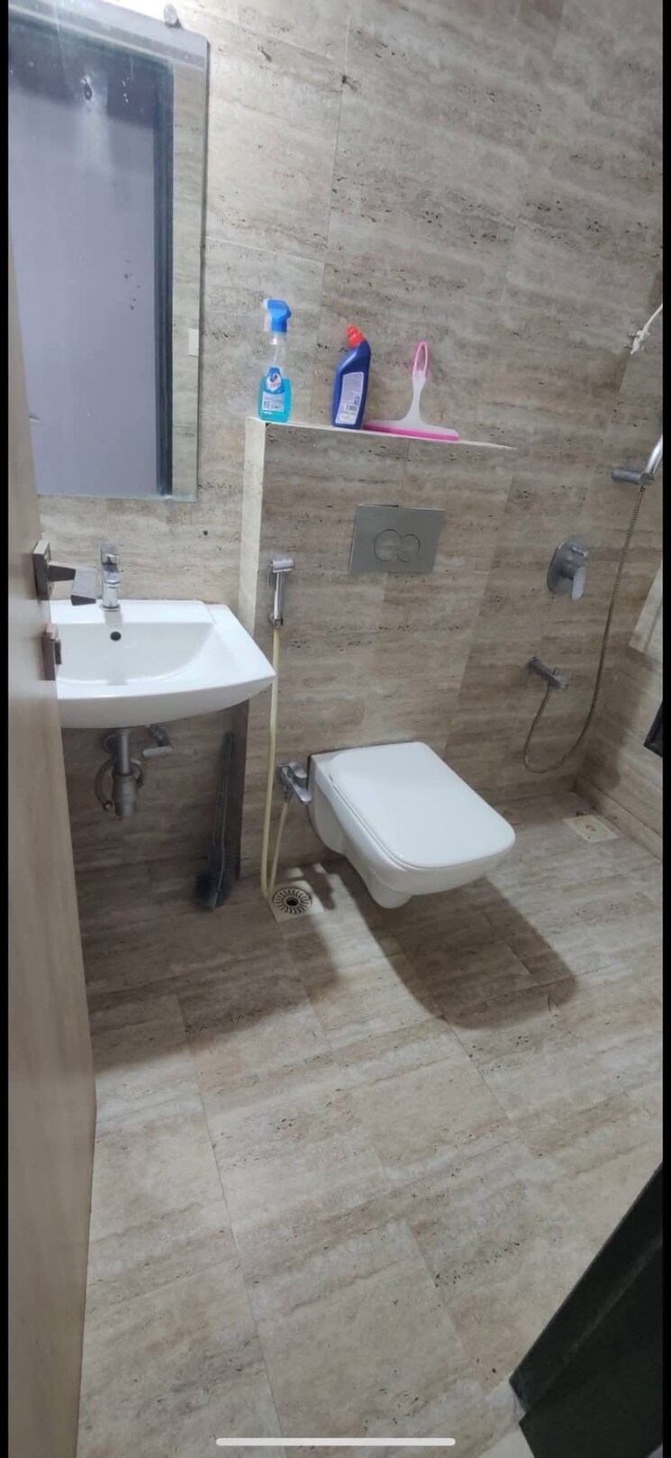 Bathroom, andheri east Pg For Boys In Andheri East 9384357