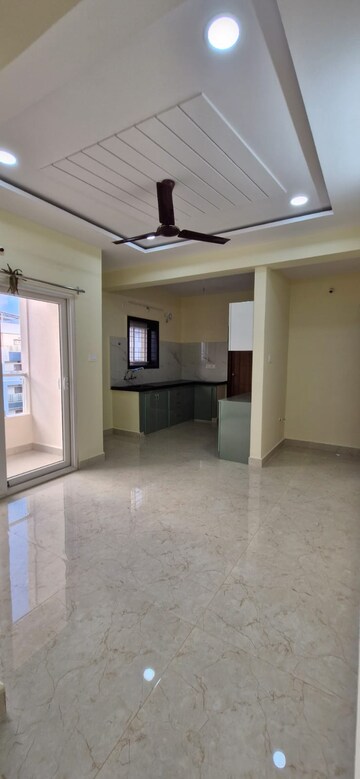 Room in 3 BHK Builder Floor at Kondapur – for Rent