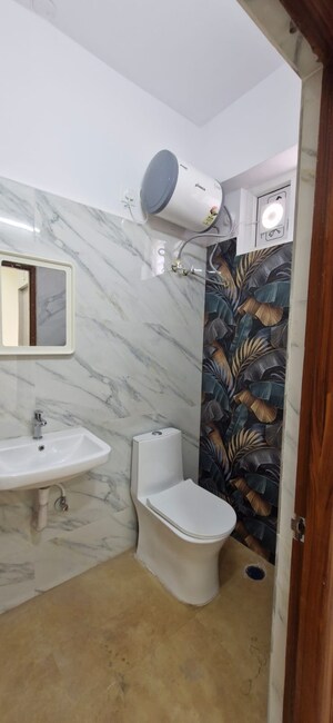 Master Bedroom in 3 BHK Builder Floor at Kondapur – for Rent