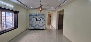Room in 3 BHK Builder Floor at Kondapur – for Rent