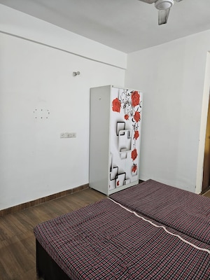 Bedroom in 2 BHK Builder Floor at Chattarpur – for Rent
