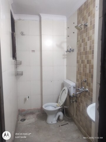 Bathroom in 1 BHK Builder Floor at Kishangarh – for Rent