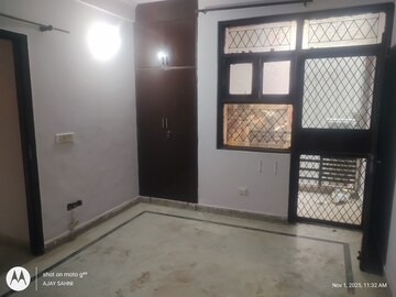 Room in 1 BHK Builder Floor at Kishangarh – for Rent