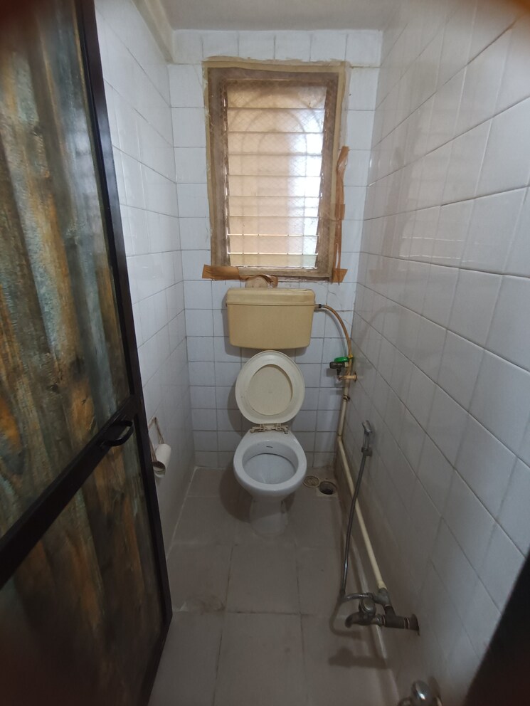 Bathroom, marve-manor 1 Bedroom 600 Sq.Ft. Apartment In Malad West Mumbai 9384387