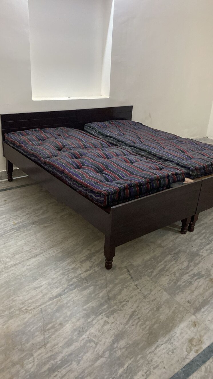 Bedroom, rwa-apartments-sector-41 6 Bedroom 1300 Sq.Ft. Villa In Sector 41 Noida 9384403