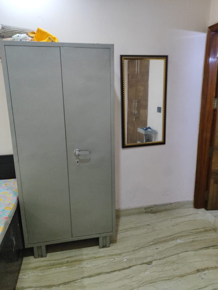 Room, rwa-apartments-sector-41 6 Bedroom 1300 Sq.Ft. Villa In Sector 41 Noida 9384403