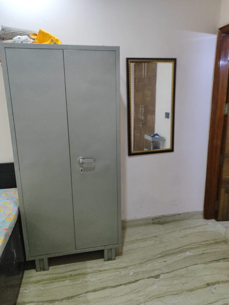 Room, rwa-apartments-sector-41 6 Bedroom 1300 Sq.Ft. Villa In Sector 41 Noida 9384403