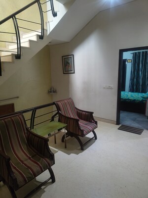 Team Area in 6+ BHK Villa at RWA Apartments Sector 50, Sector 50 – for Sale