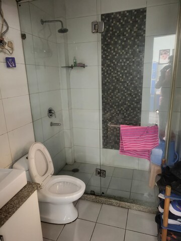 Bathroom in 6+ BHK Villa at RWA Apartments Sector 50, Sector 50 – for Sale