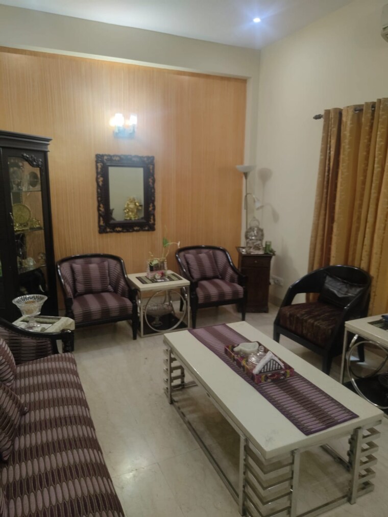 Living Room, rwa-apartments-sector-50 6+ Bedroom 3000 Sq.Ft. Villa In Sector 50 Noida 9384411