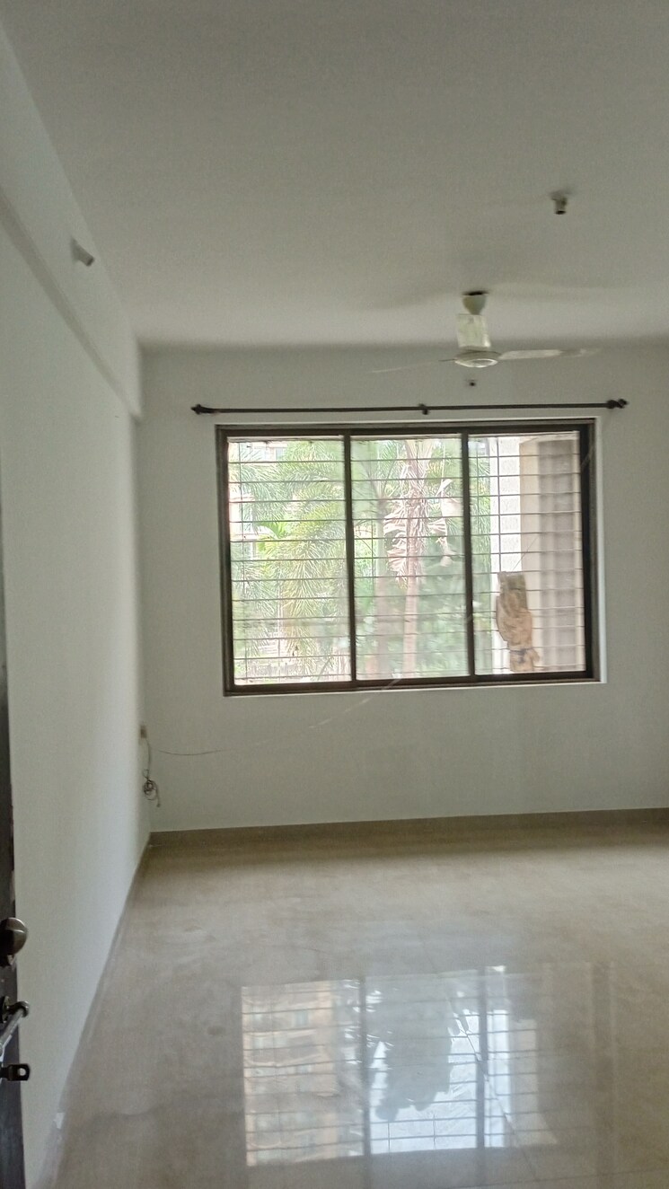 Room, vijay-vilas-taurus-building-11-to-15 2 Bedroom 650 Sq.Ft. Apartment In Ghodbunder Road Thane 9384420