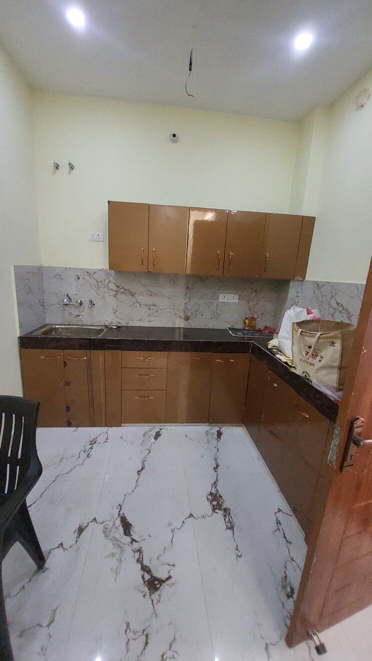 Kitchen, kalyanpur east 2.5 Bedroom 1000 Sq.Ft. Independent House In Kalyanpur East Lucknow 9384433