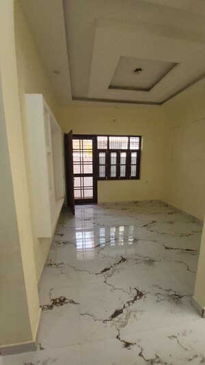 Room in 2.5 BHK Independent House at Kalyanpur East – for Sale