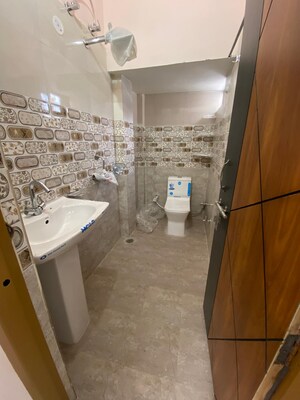 Bathroom in 2 BHK Apartment at Turner Road – for Rent