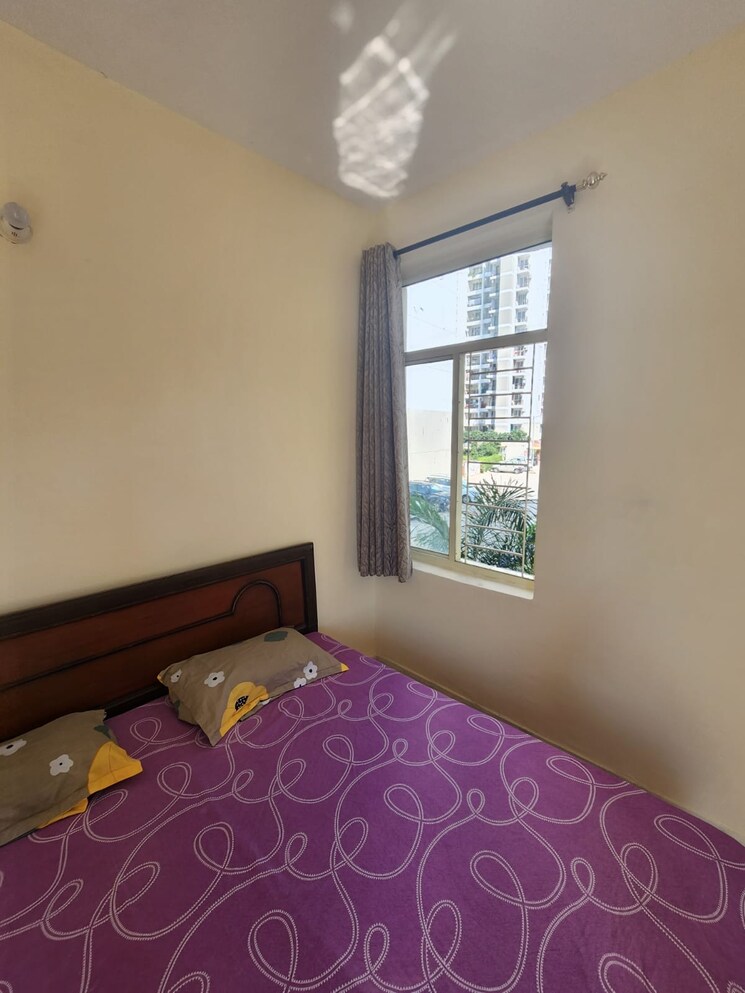 Bedroom, nk-savitry-enclave 1 Bedroom 500 Sq.Ft. Apartment In Vip Road Zirakpur 9384436