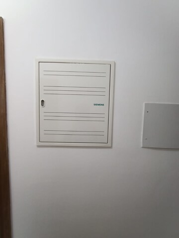 Room in 2 BHK Apartment at Mavani Geetanjali, Ghatkopar East – for Rent