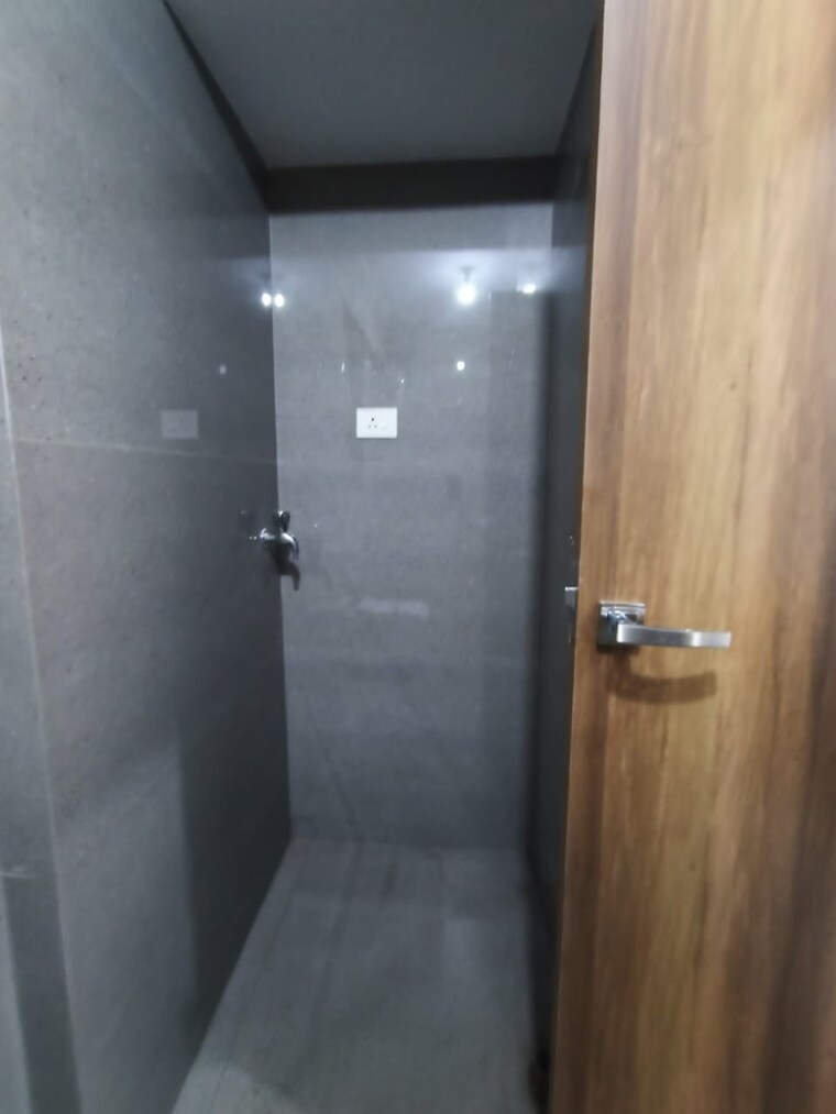 Bathroom, mavani-geetanjali 2 Bedroom 779 Sq.Ft. Apartment In Ghatkopar East Mumbai 9384454