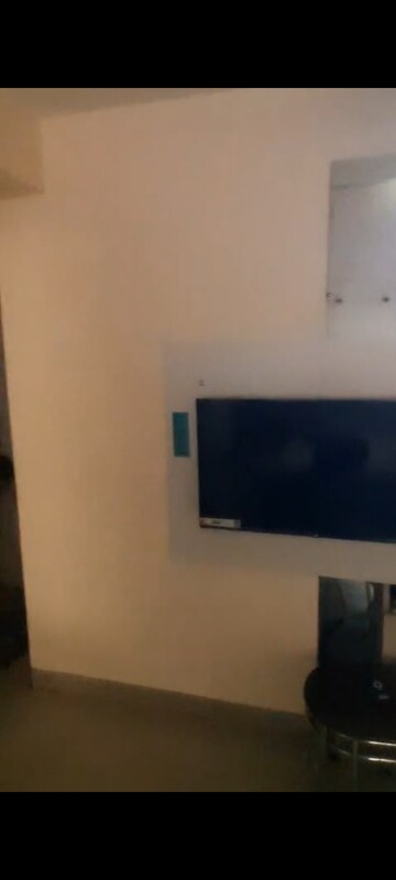 Furnished Amenities in 1 BHK Apartment at Eff Jumbo Darshan CHS, Andheri East – for Rent