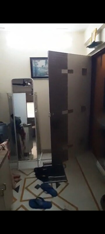 Team Area in 1 BHK Apartment at Eff Jumbo Darshan CHS, Andheri East – for Rent