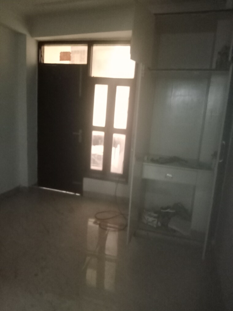 Room, neb sarai 1 Bedroom 450 Sq.Ft. Builder Floor In Neb Sarai Delhi 9384526