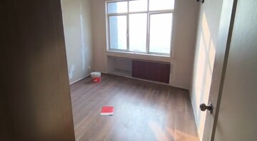 Room in 3 BHK Apartment at Raheja Vedaanta, Sector 108 – for Rent