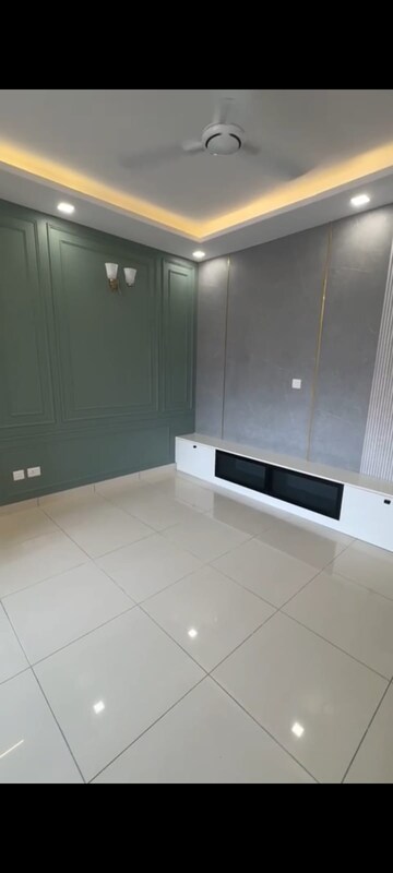 Kitchen in 3 BHK Apartment at Prestige Finsbury Park Hyde, Bagaluru – for Sale