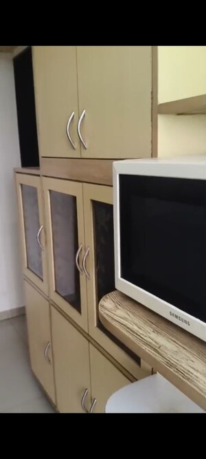 Furnished Amenities in 3 BHK Apartment at Air View Apartment, Vile Parle East – for Rent