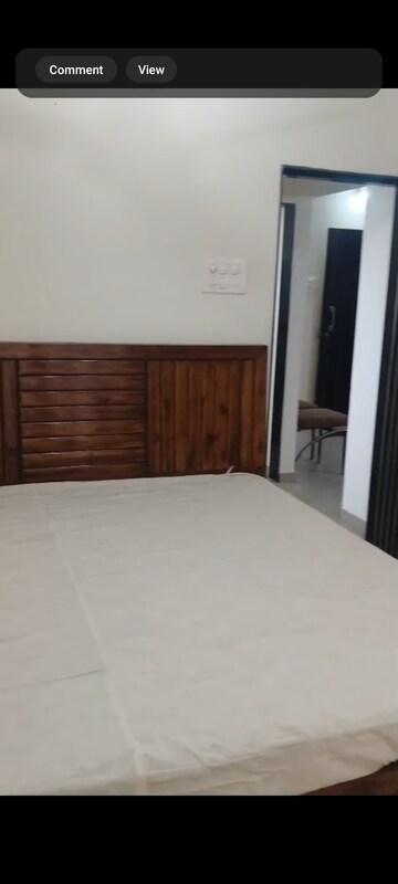 Room in 3 BHK Apartment at Air View Apartment, Vile Parle East – for Rent