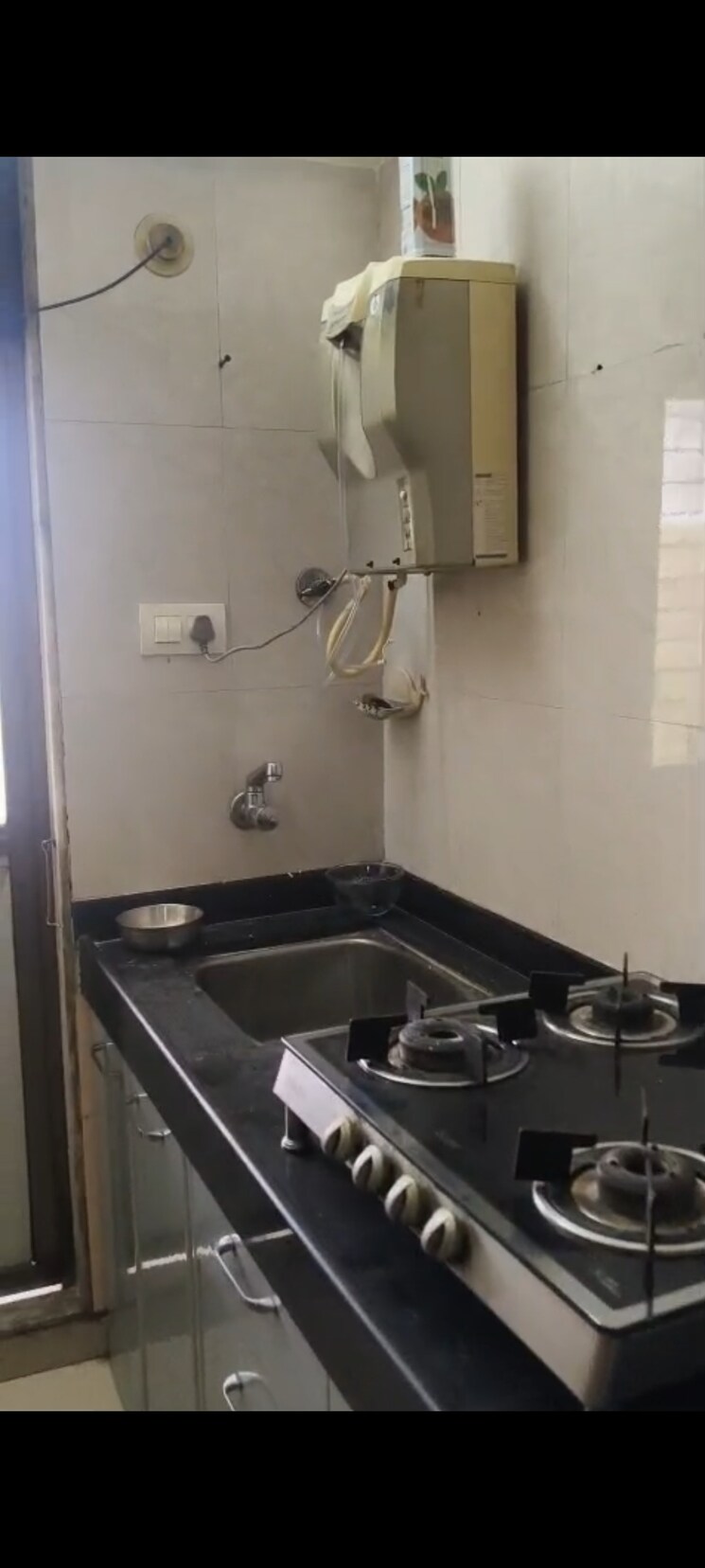 Kitchen, air-view-apartment 3 Bedroom 900 Sq.Ft. Apartment In Vile Parle East Mumbai 9384573