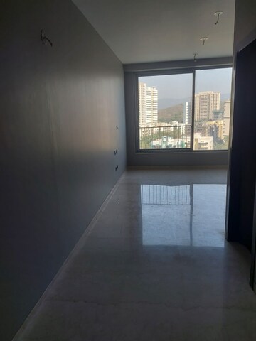 Room in 4 BHK Apartment at Oberoi Sky City, Borivali East – for Sale