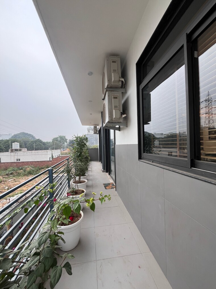 Balcony, sushant-lok-3 5 Bedroom 432 Sq.Yd. Villa In Sector 57 Gurgaon 9384581
