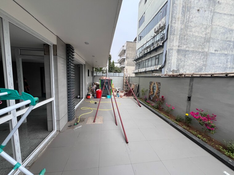 Balcony, sushant-lok-3 5 Bedroom 432 Sq.Yd. Villa In Sector 57 Gurgaon 9384581