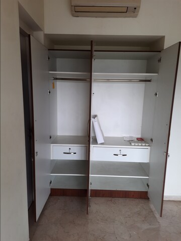 Furnished Amenities in 4 BHK Apartment at Lodha Fiorenza, Goregaon East – for Sale