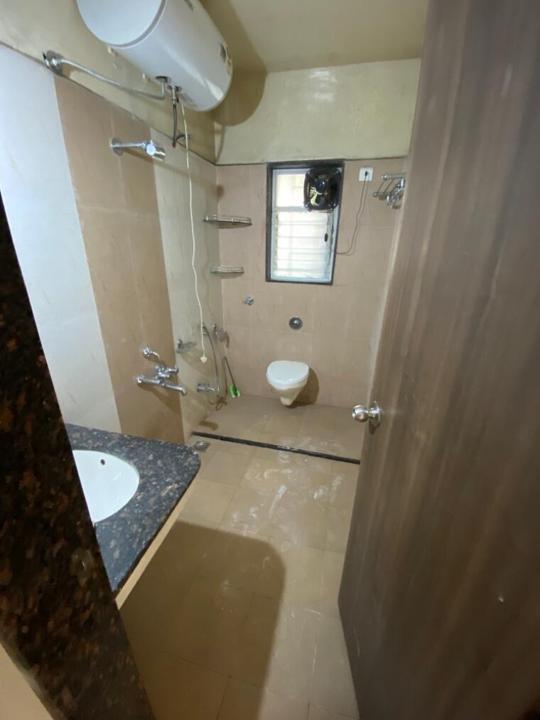Bathroom, mayur colony 3 Bedroom 1060 Sq.Ft. Apartment In Mayur Colony Pune 9384709